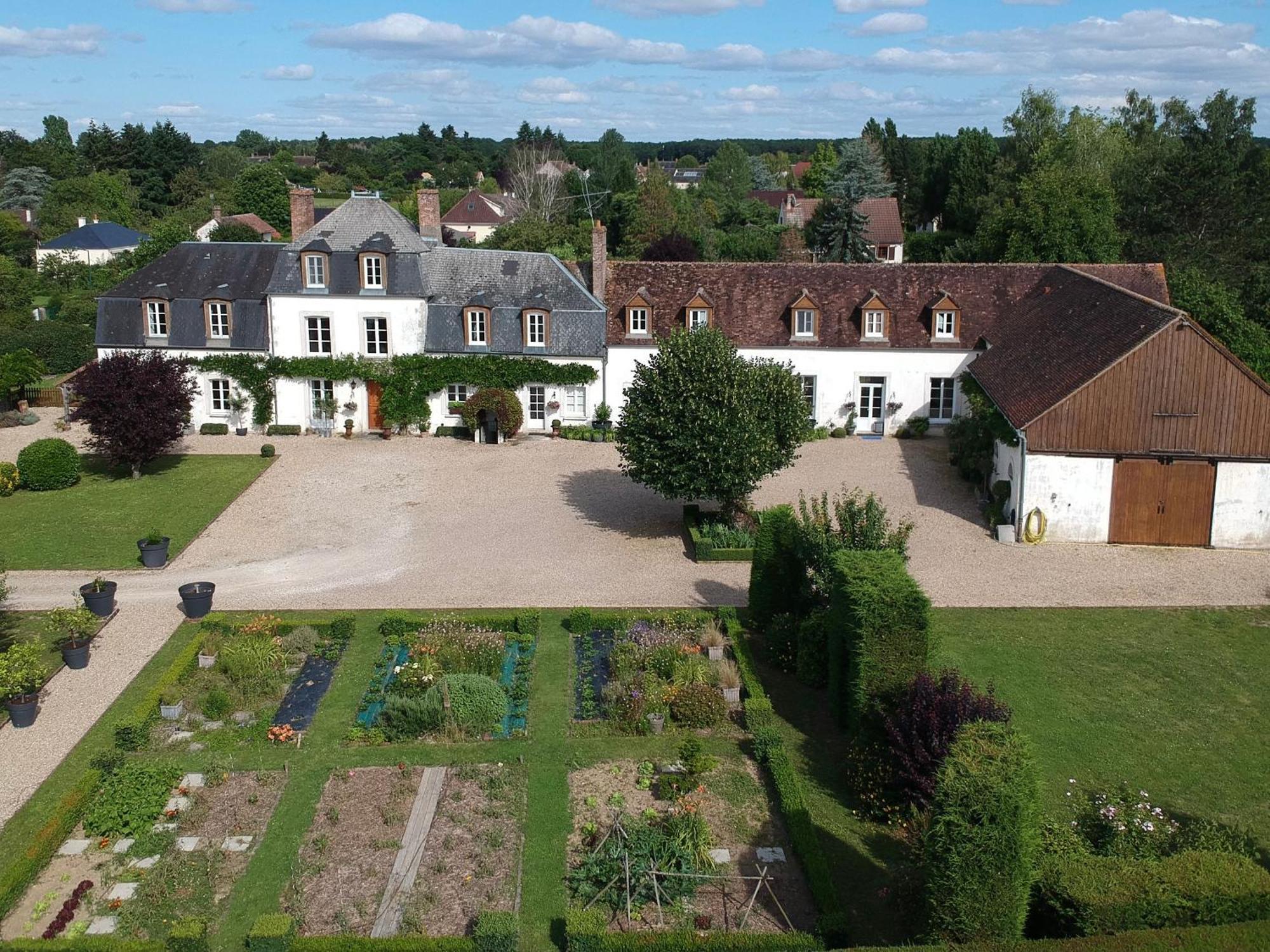 **Suite Familiale Spacieuse Au Coeur De La Foret De Montargis** - Fr-1-590-335 Paucourt Dış mekan fotoğraf